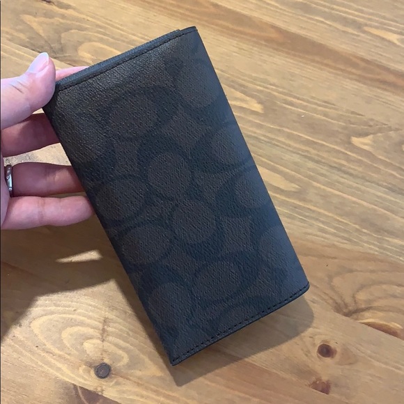 COACH UNIVERSAL PHONE CASE F63972 MAHOGANY - Picture 3 of 3